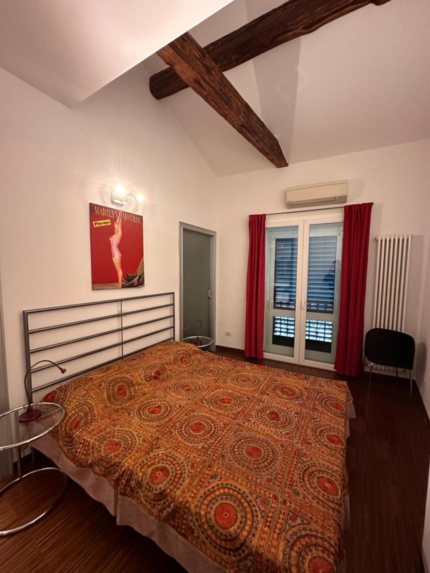 Sweet San Vitale 47 Болонья Екстер'єр фото